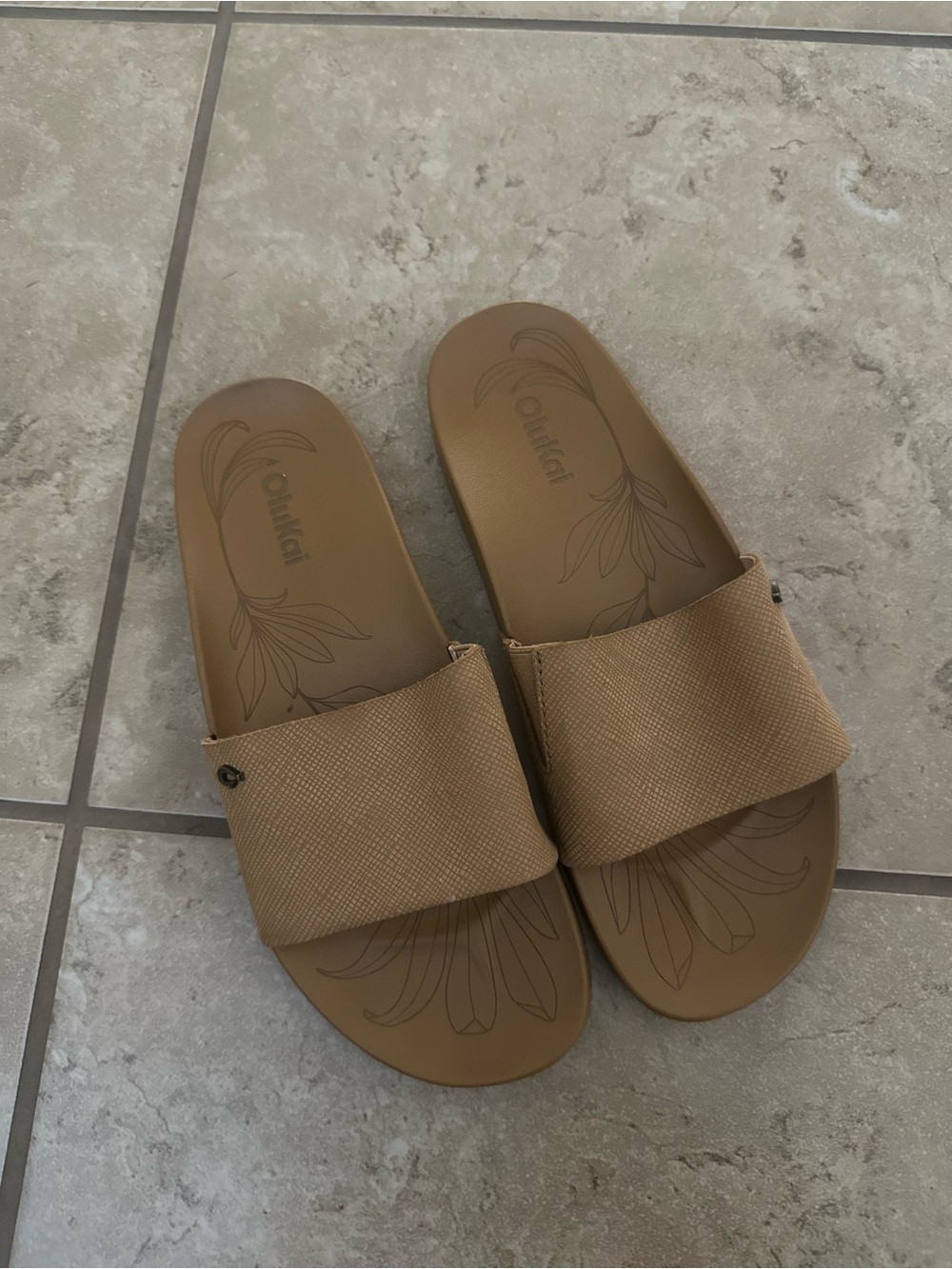 OLUKAI WOMENS SANDALS